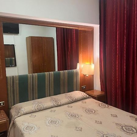 Terminal Guest House 24 Рим Экстерьер фото