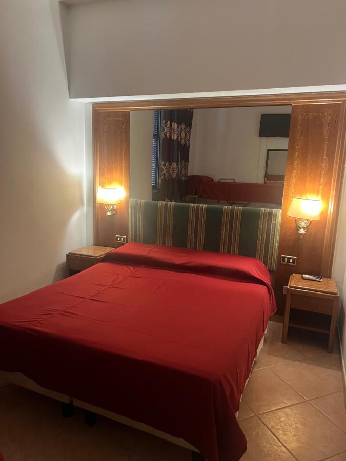 Terminal Guest House 24 Рим Экстерьер фото