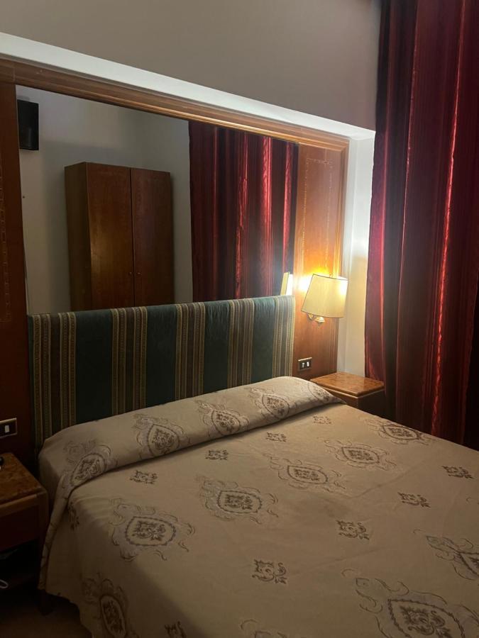 Terminal Guest House 24 Рим Экстерьер фото