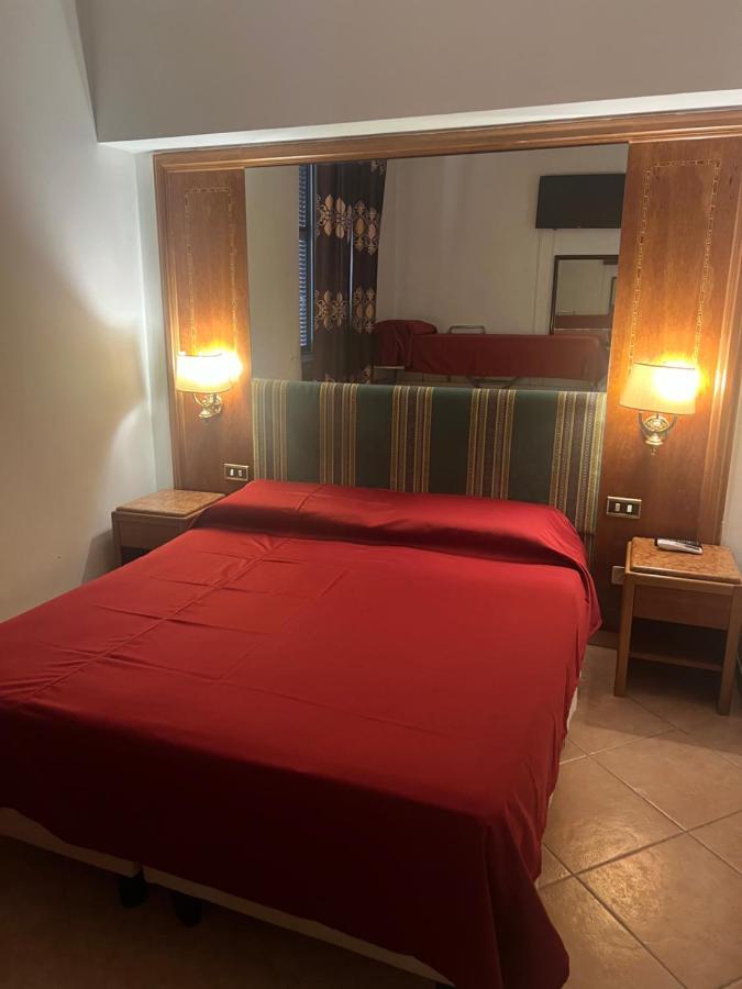 Terminal Guest House 24 Рим Экстерьер фото